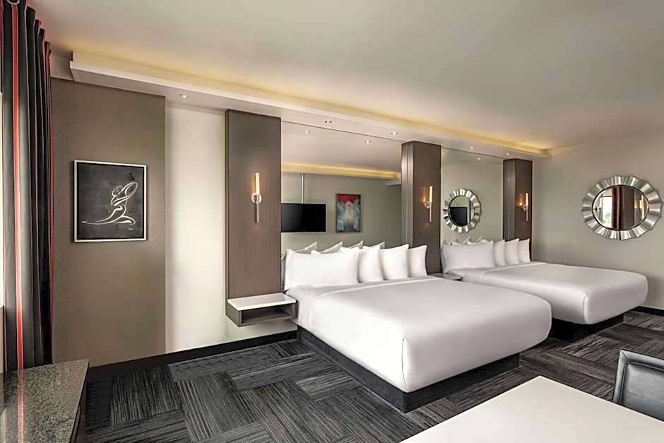 The Davenport Grand, Autograph Collection