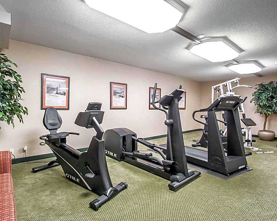 Quality Inn & Suites North Springfield