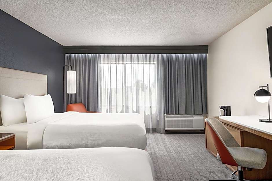 Courtyard by Marriott Houston Sugar Land/Stafford