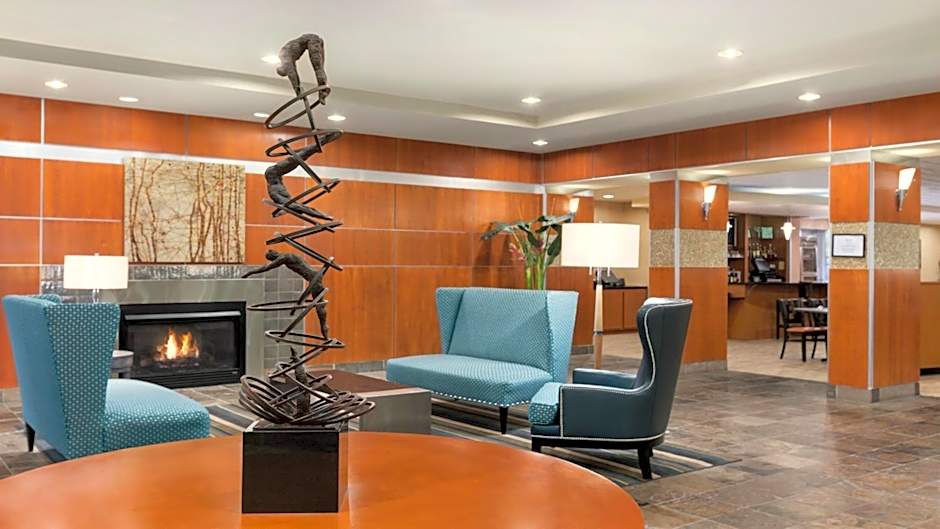 Holiday Inn Hotel & Suites Gateway By IHG