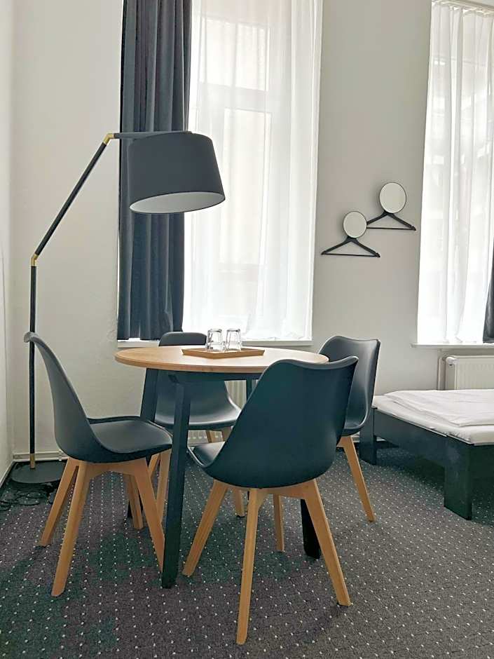 Hotel AVAlex