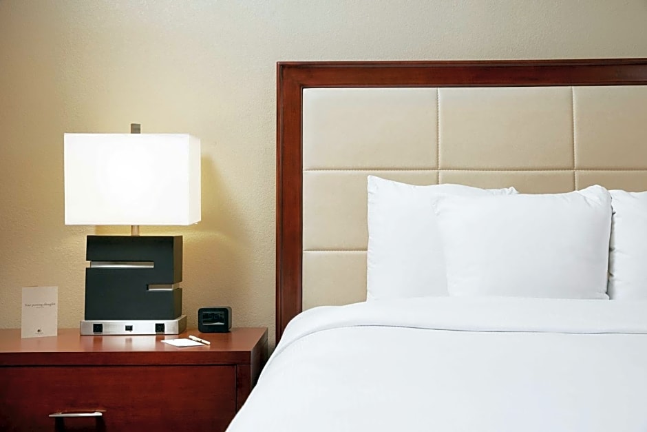 DoubleTree Suites By Hilton Hotel Cincinnati-Blue Ash