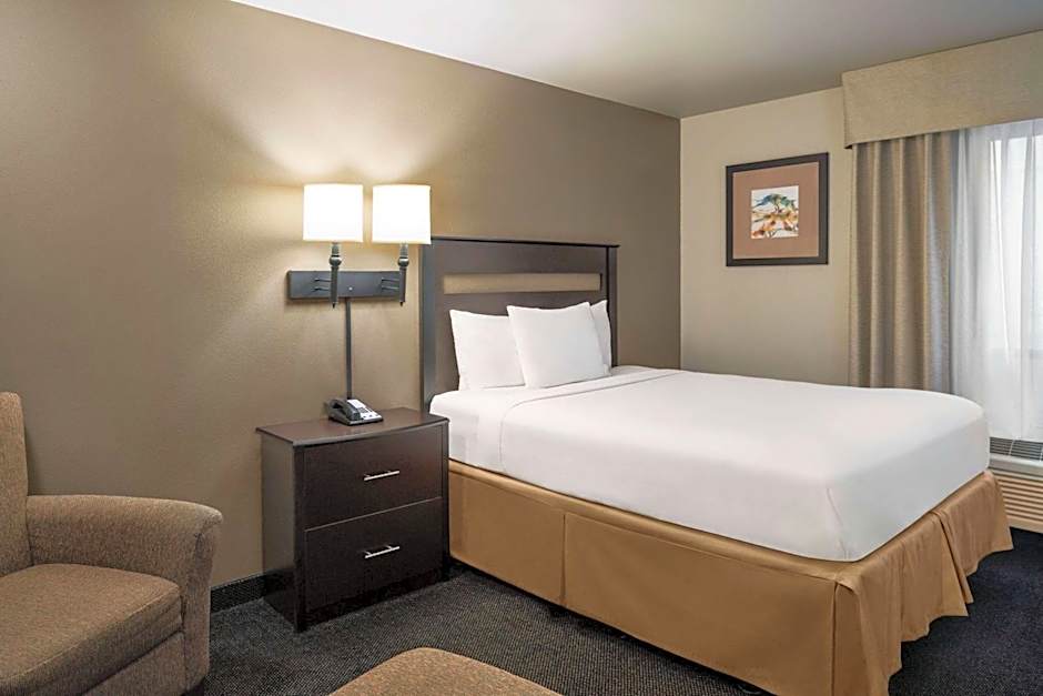 Travelodge by Wyndham Dexter