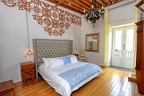 Suite with City View