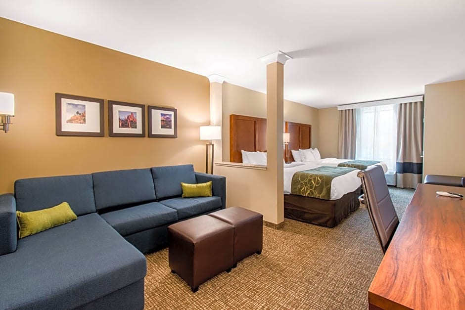 Comfort Suites Denver near Anschutz Medical Campus
