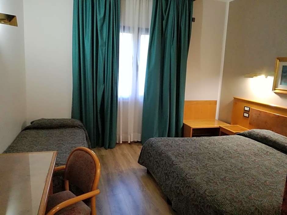 FILIPPONE HOTEL&RISTORANTE