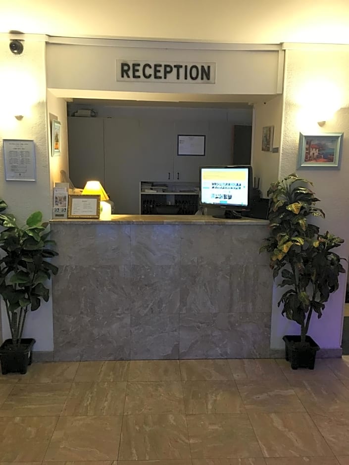 Nouveau Paris Park Hotel