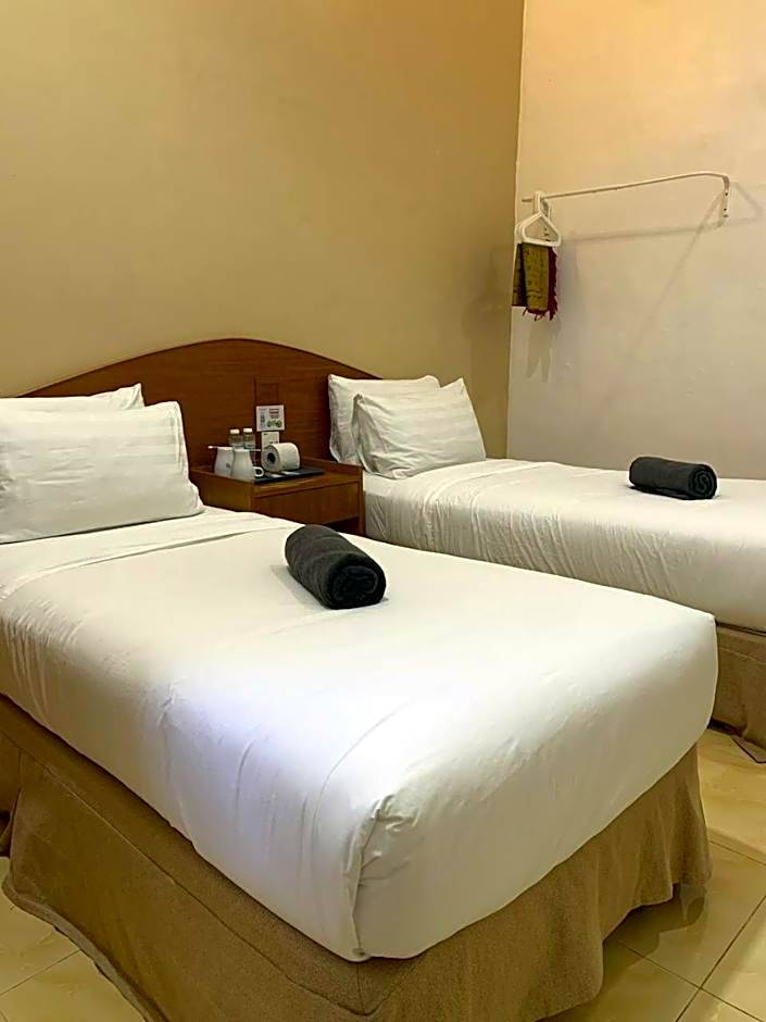 ANGGERIK IMPIAN HOTEL -Best for Travellers at Kuala Berang