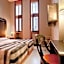 Orange Hotel