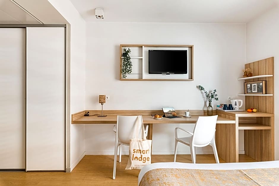 Q7 Lodge Lyon 7