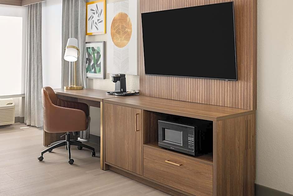 Holiday Inn & Suites Columbia Northeast By IHG