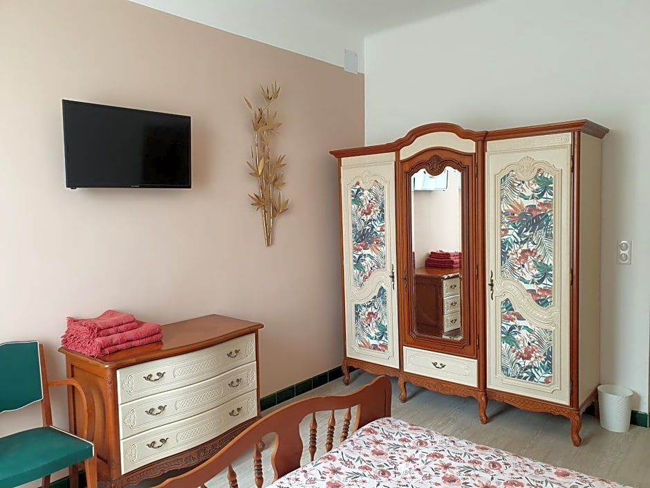 Chambres d'hôte A Caserella, Maison de village rénovée avec vue sur mer