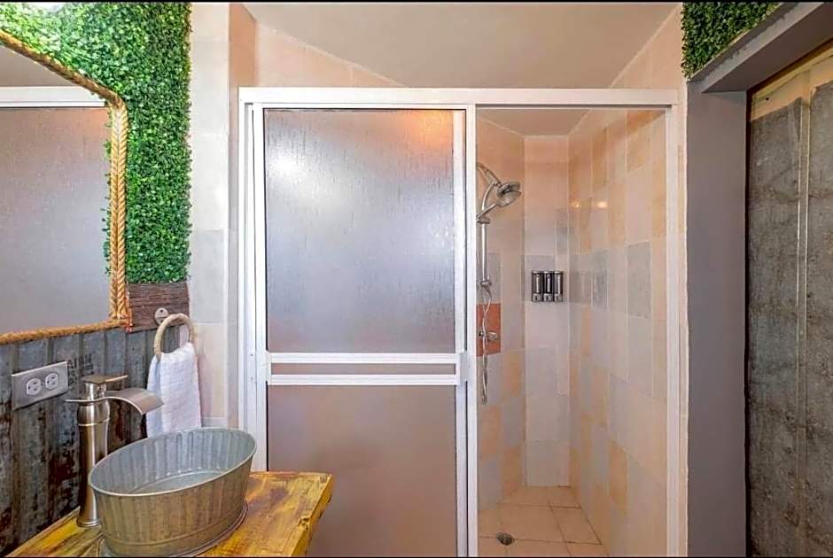 Sol-O-Cien Condo No Check Out Chores