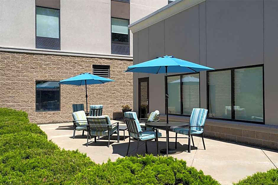 Hampton Inn Fairmont