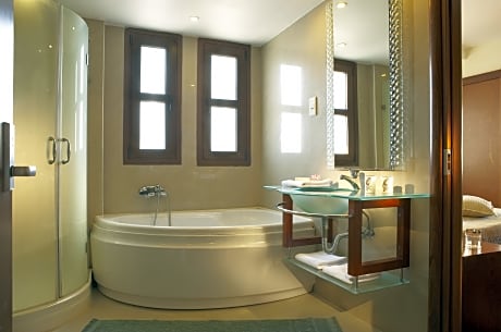 Maisonette Pool or Sea View