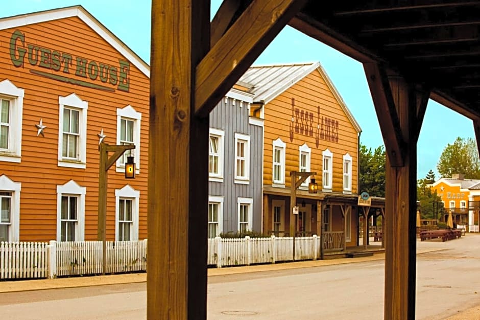 Disney's Hotel Cheyenne®