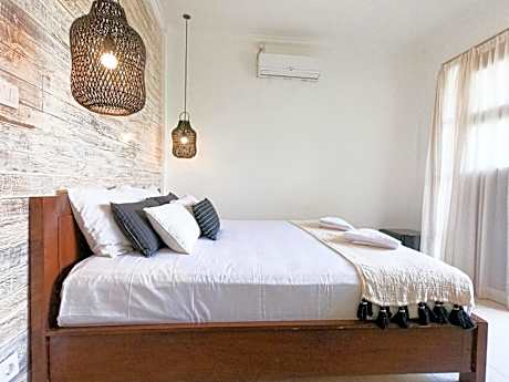 Superior Double Room with Pool View