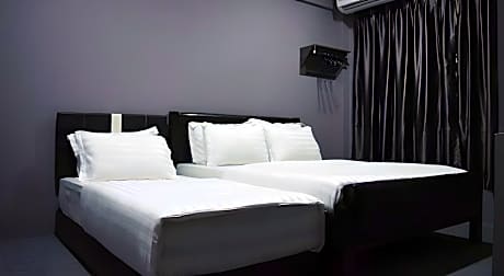 Times Traveller Lodge 2