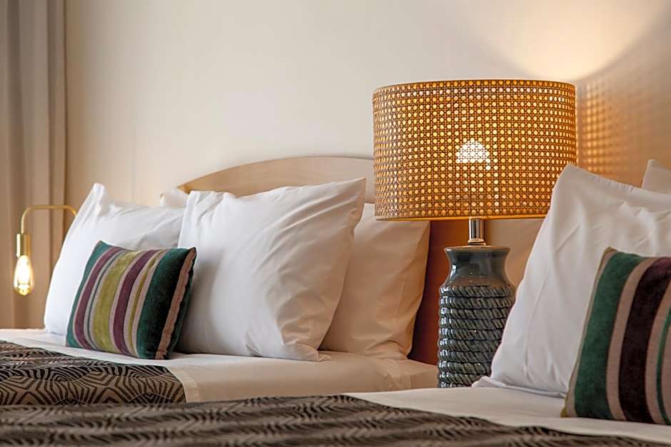 Greenlane Manor Motel