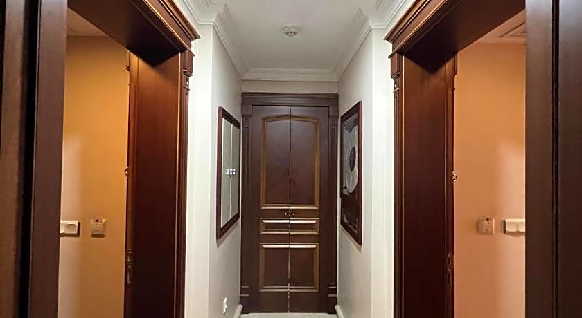 GLK PREMIER Regency Suites & Spa