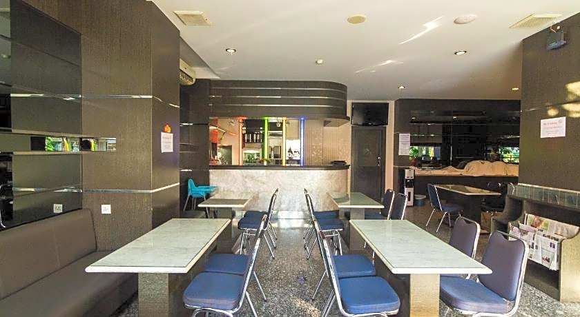 Lovina Inn Nagoya Batam
