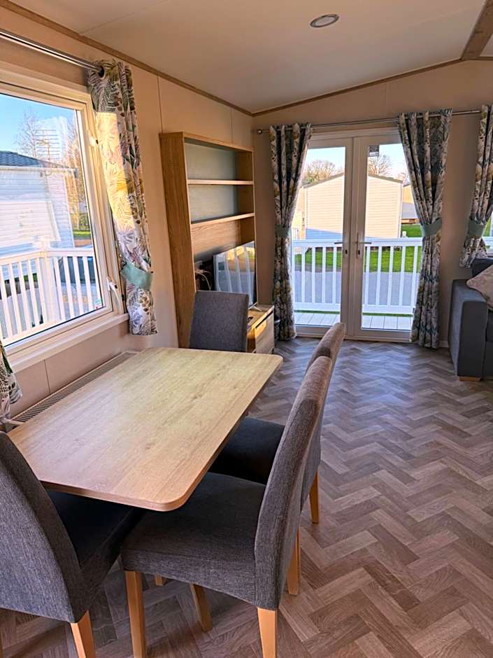 Coastal Caravan Seton Sands