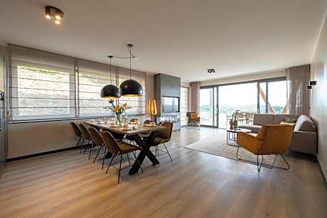 Three-Bedroom Apartment with sauna