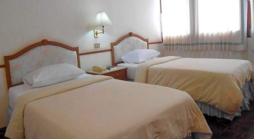 Ubon Hotel