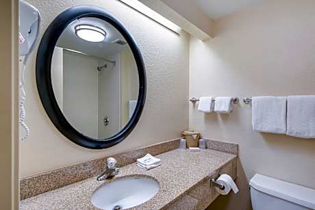 Deluxe Room with Two Double Beds Smoke Free