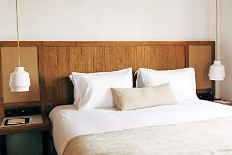 Superior Room with Jacuzzi Sea View