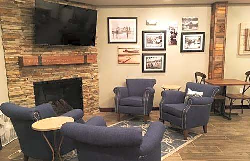 Lakes Inn at Dunvilla