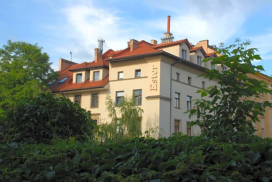 Hotel Ester