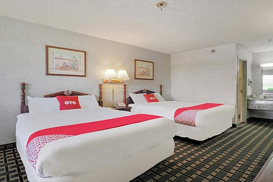 Lonestar Inn & Suites, Erick OK - Hwy 40 BY OYO