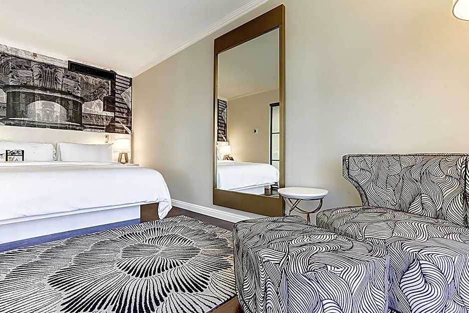 Avenue of the Arts Costa Mesa, a Tribute Portfolio Hotel