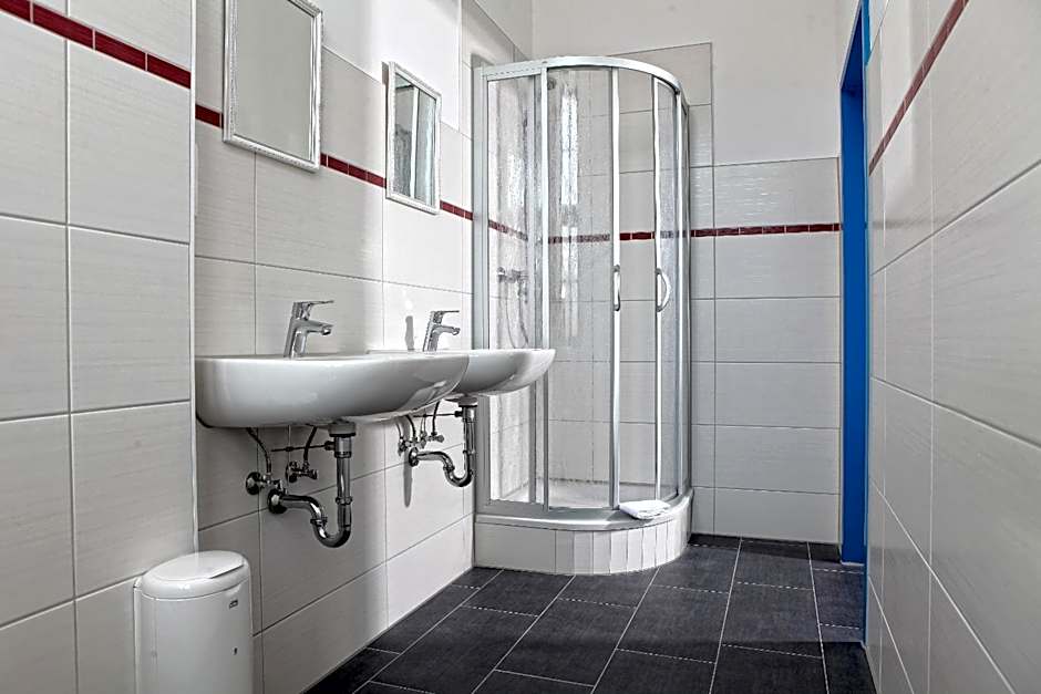 Hostel am GÜTERBAHNHOF