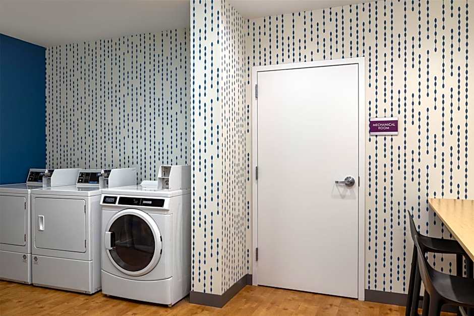 Home2 Suites by Hilton Milwaukee Brookfield