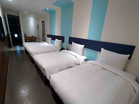 Comfort Quadruple Room