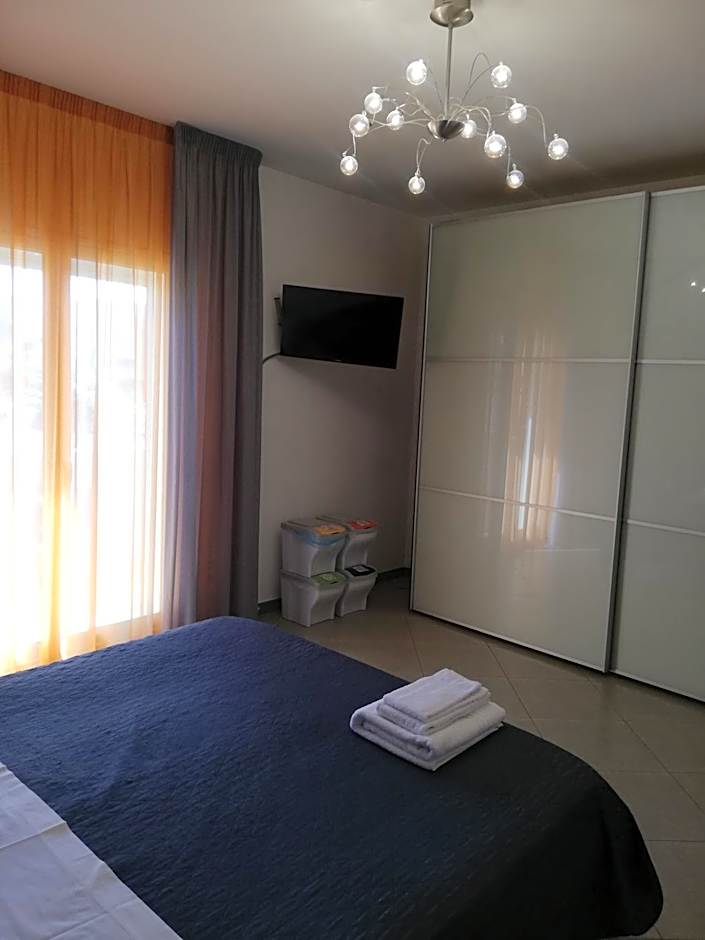 Photo 1 of 29 of Standard Double Room with Shared Bathroom