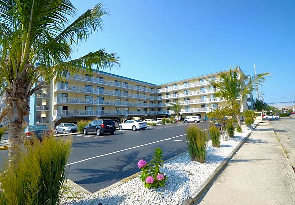 Coastal Palms Inn and Suites