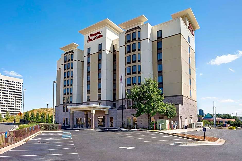 Hampton Inn By Hilton And Suites Atlanta-Galleria