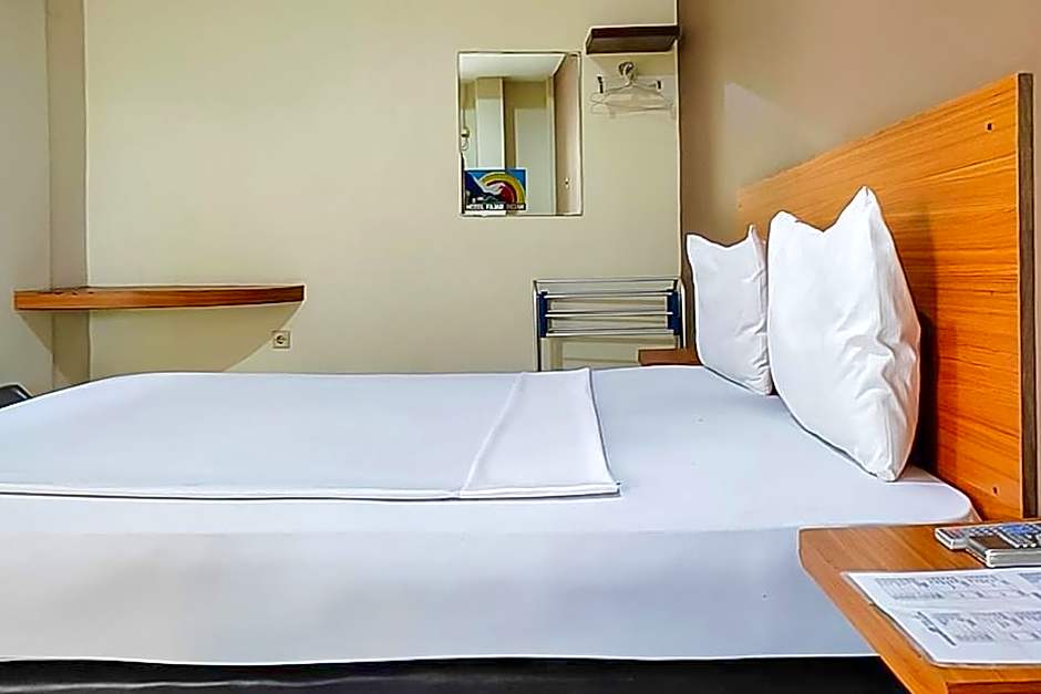 Fajar Indah Hotel Mitra RedDoorz