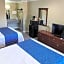 Travelodge by Wyndham Clearlake