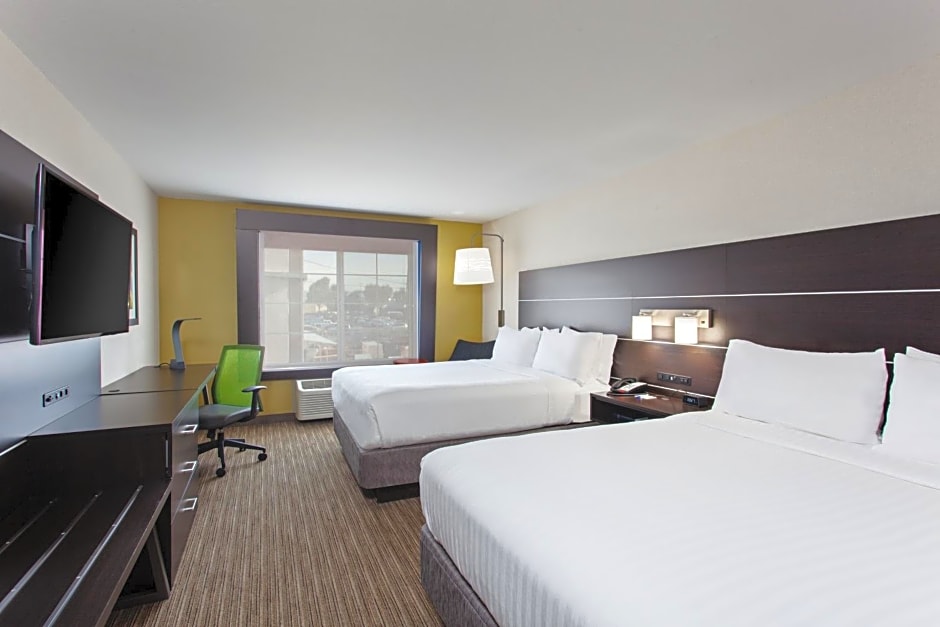 Holiday Inn Express & Suites Oakland - Airport by IHG