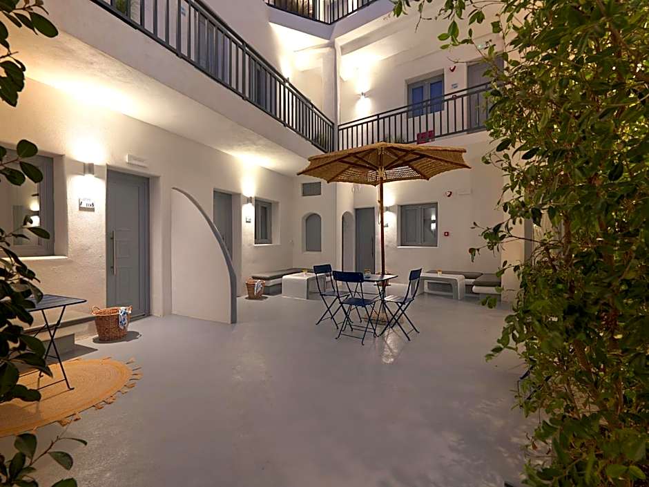 Tatakis Design Hotel, Fira