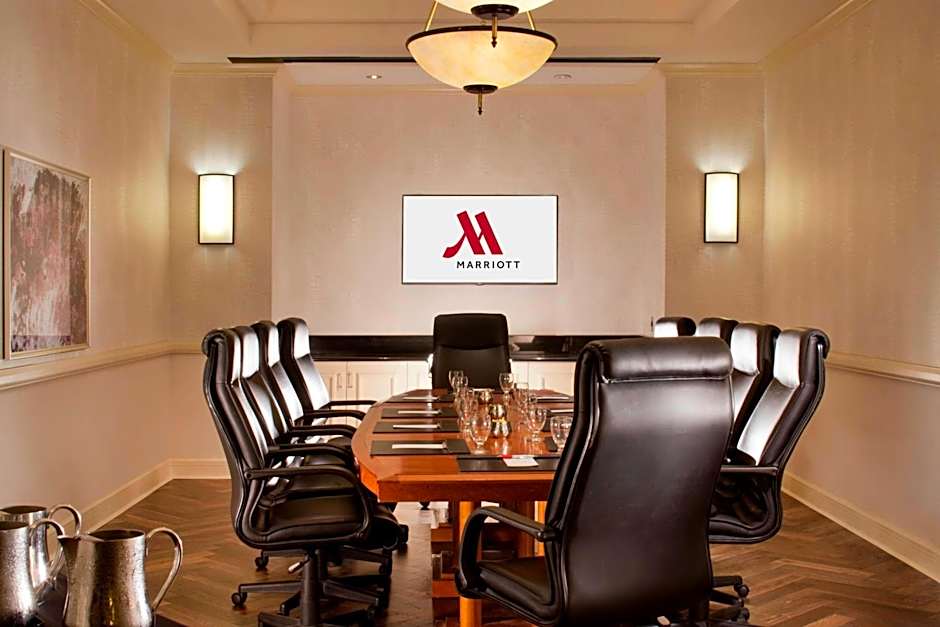 Denver Airport Marriott At Gateway Park