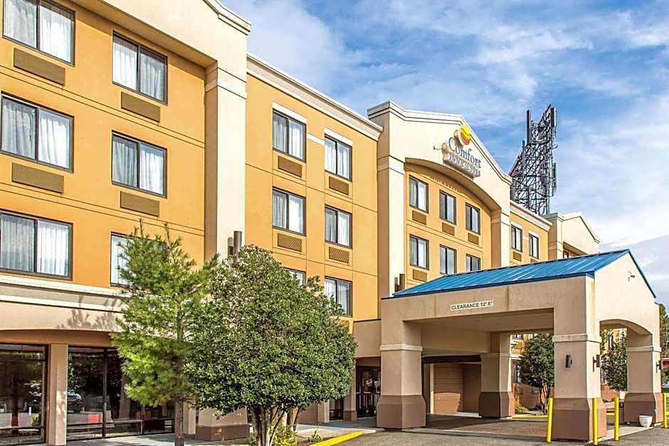 Comfort Inn & Suites