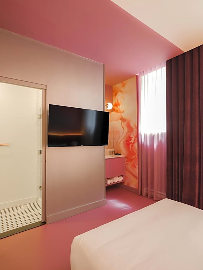 Rose Hôtel Invisible