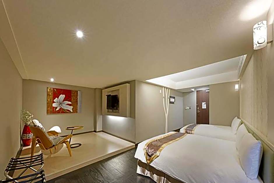 Global Traveler Hotel