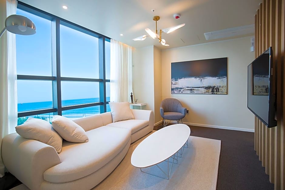 UH Suite The Haeundae