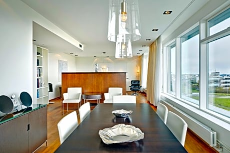 Panorama Presidential Suite